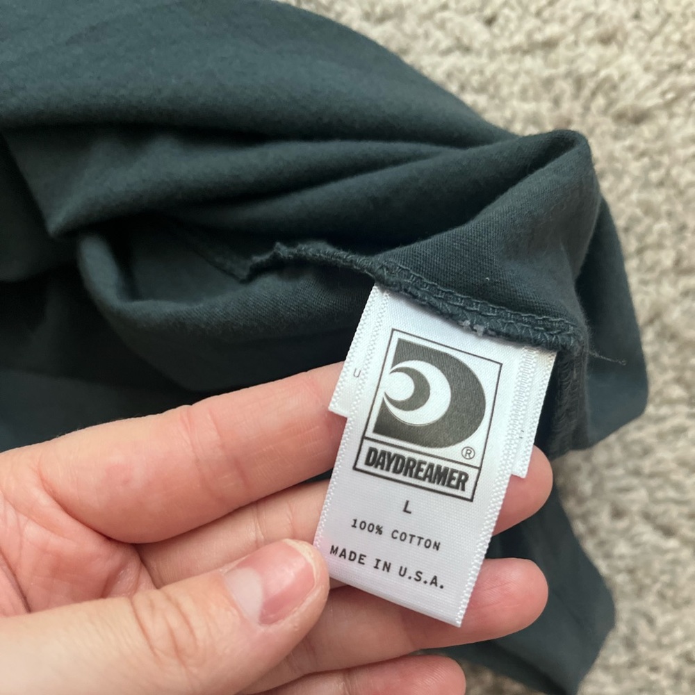 Daydreamer charcoal blondie Graphic Tee sz L - Picture 4 of 4